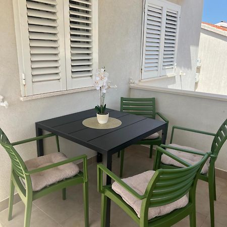 Apartmani Pernjak Mandre Kültér fotó