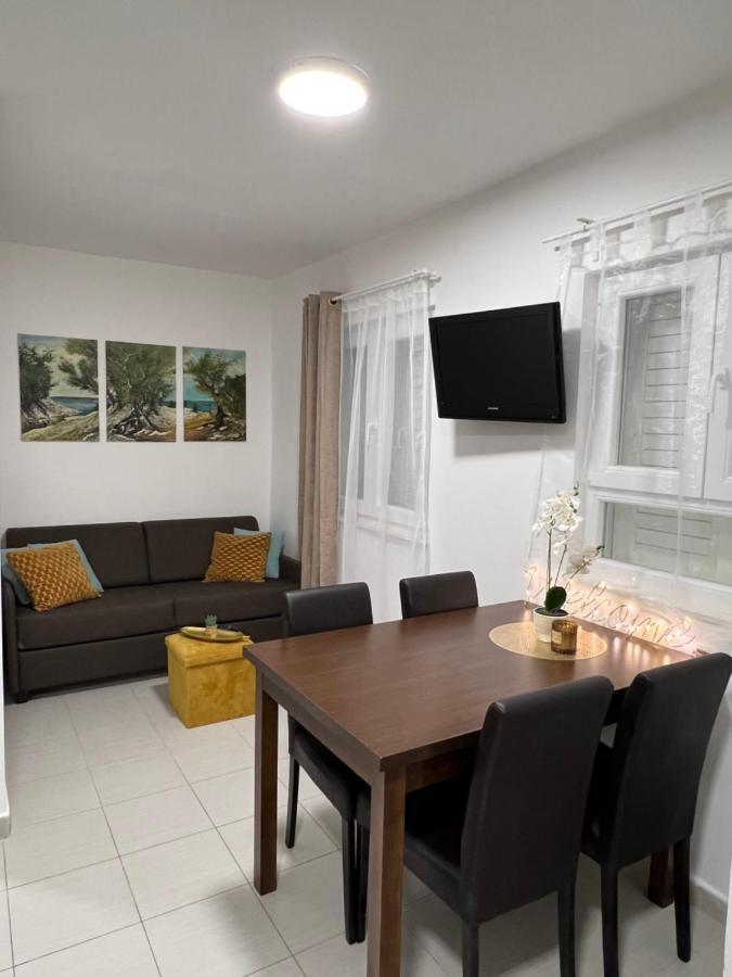 Apartmani Pernjak Mandre Kültér fotó
